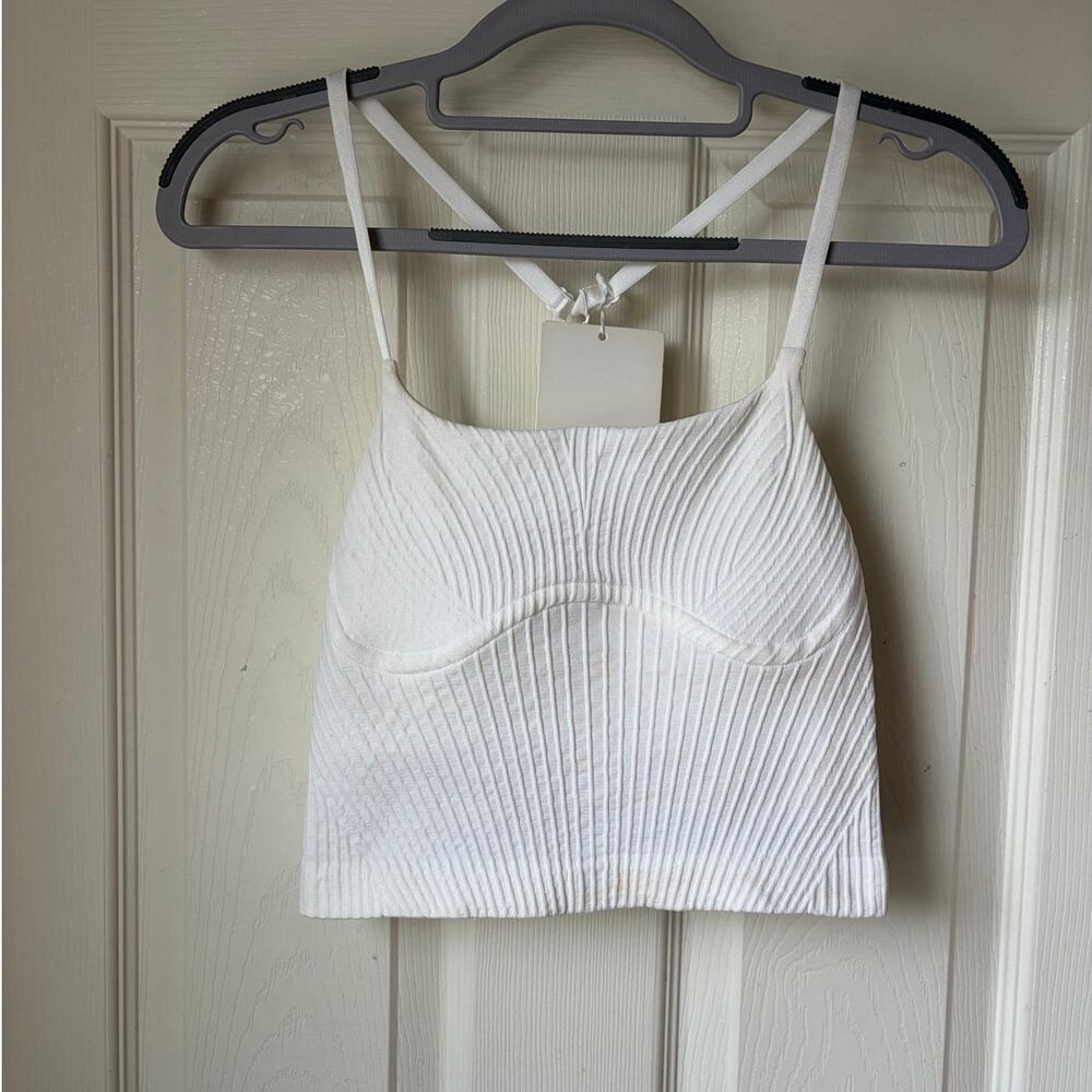 NWT Lululemon Strappy Seamless Yoga Shelf Tank - Size 2